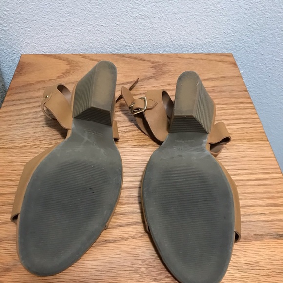 Old Navy Open toed heels - Picture 2 of 2